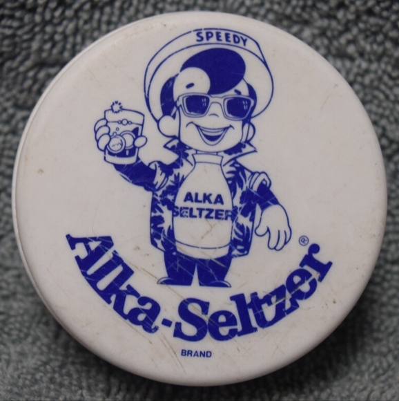 Vintage Alka-Seltzer "Speedy" Collapsible Travel Cup / Medicine Holder - Picture 2 of 5